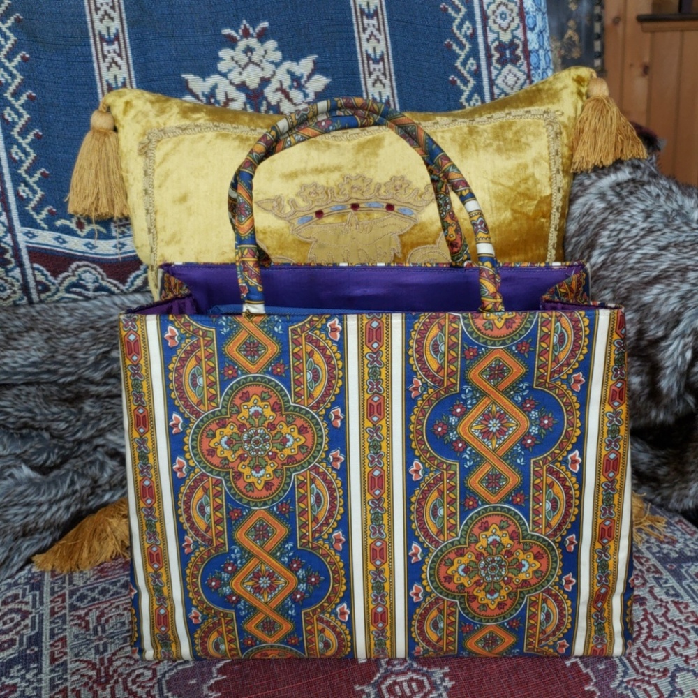 Vintage silk Margaret Smith bag